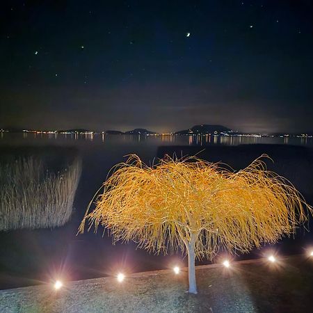 Balaton A Kertben - Balaton In The Garden - Beachfront Houses With Beautiful View, Private Beach Balatonfenyves Exterior photo