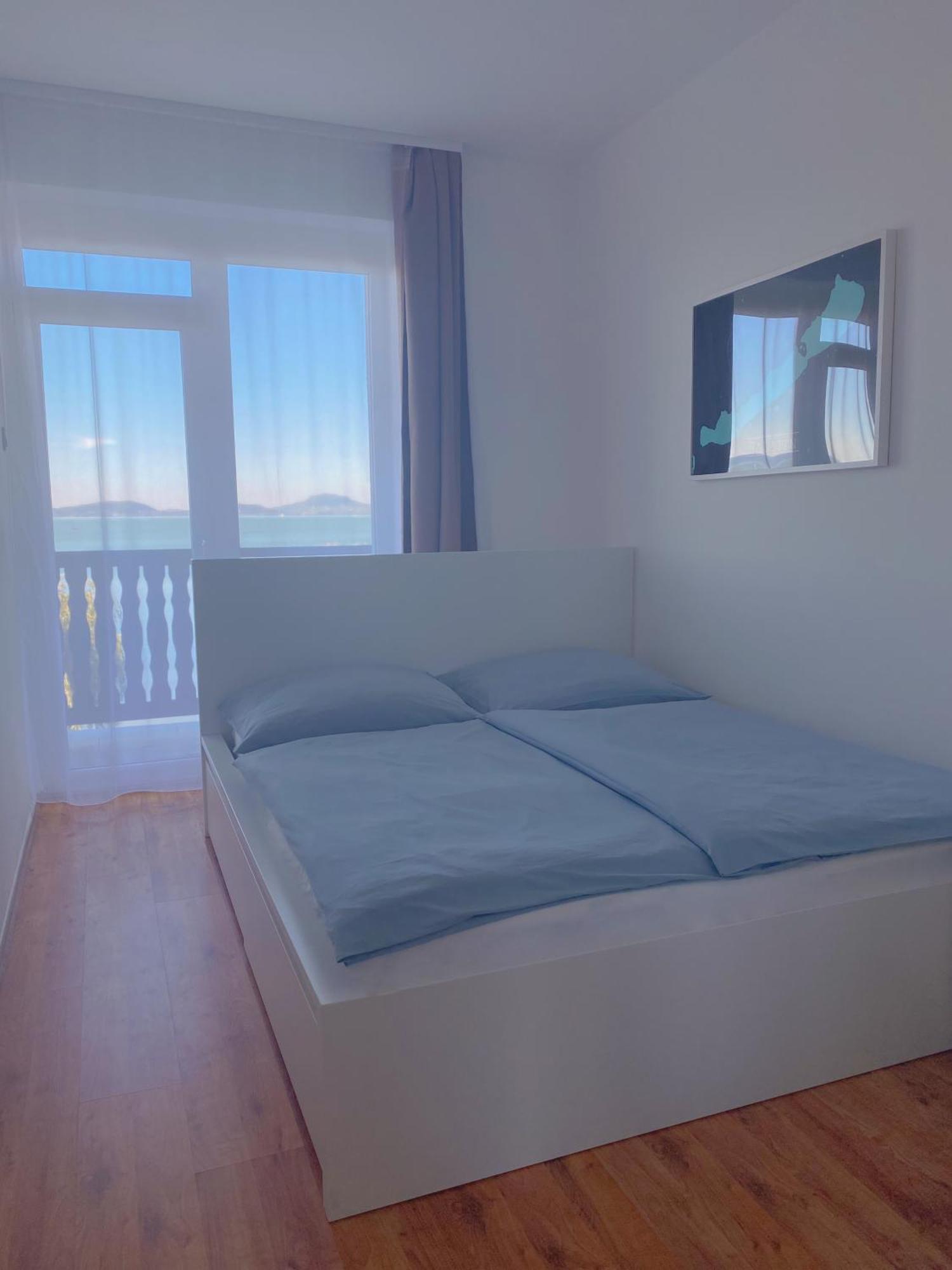 Balaton A Kertben - Balaton In The Garden - Beachfront Houses With Beautiful View, Private Beach Balatonfenyves Exterior photo