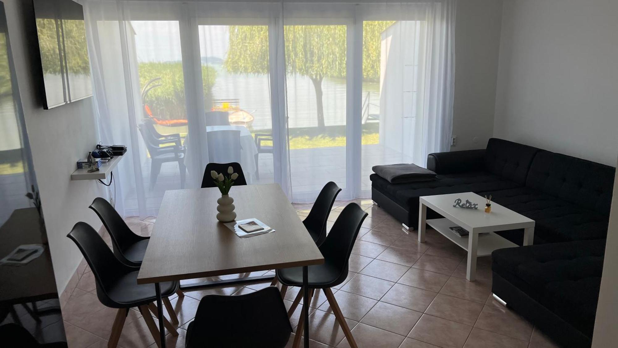 Balaton A Kertben - Balaton In The Garden - Beachfront Houses With Beautiful View, Private Beach Balatonfenyves Exterior photo